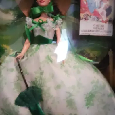 1994 Barbie as Scarlett O’Hara - White & Green "Barbecue Dress" (1 of 2)
