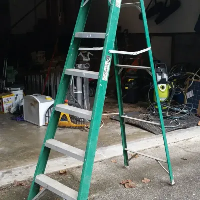 Davidson 7 Ft. Fiberglass Stepladder 