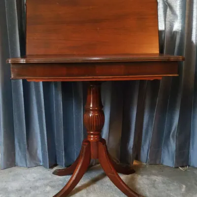 Mahogany-Style Pedestal Game Table with Removable Top