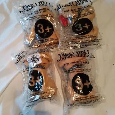 Set of 4 Taco Bell Talking Chihuahua Toys – Unopened