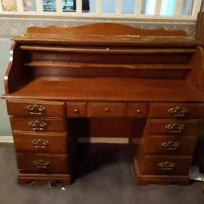Traditional 7-Drawer Wood Executive Desk with Raised Organizer