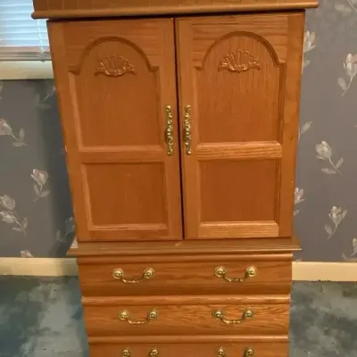 Floor-Standing Wooden Jewelry Armoire with Mirror