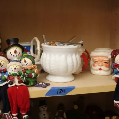 Sale Photo Thumbnail #535