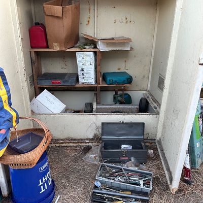 Estate sale photo