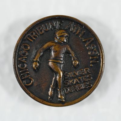 Sale Photo Thumbnail #225: Chicago Tribune Athletic Association Silver Skate Derbies Screwback Button