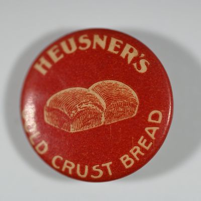 Sale Photo Thumbnail #252: Heusner's Gold Crust Bread Pin Pinback
