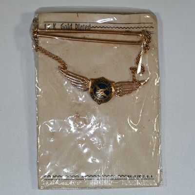 Sale Photo Thumbnail #207: Aviation Building New York Fair 1940 Tie Clip