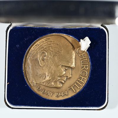 Sale Photo Thumbnail #320: Churchill - Winston Churchill Portait Medallion by Oscar Nemon