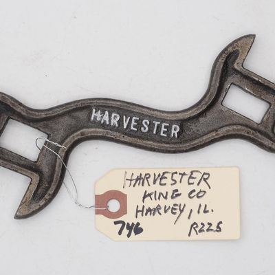 Sale Photo Thumbnail #745: 7.25''L  Harvester King Co.