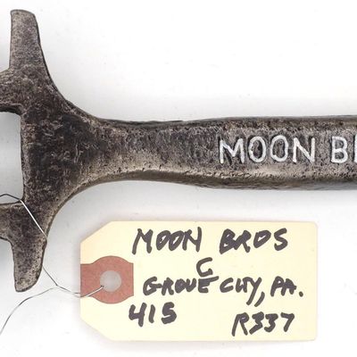 Sale Photo Thumbnail #415: 7.5''L "Moon Bros"