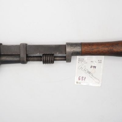 Sale Photo Thumbnail #651: 15.5''L G.C. Taft double screw, RARE! Early!