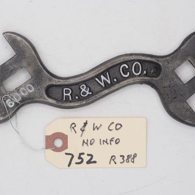 Sale Photo Thumbnail #751: 7.5''L "6000 R&W Co."