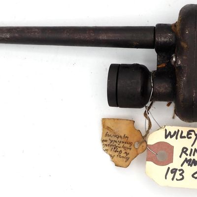 Sale Photo Thumbnail #193: 6.5''L Wiley & Russel wagon rim wrench