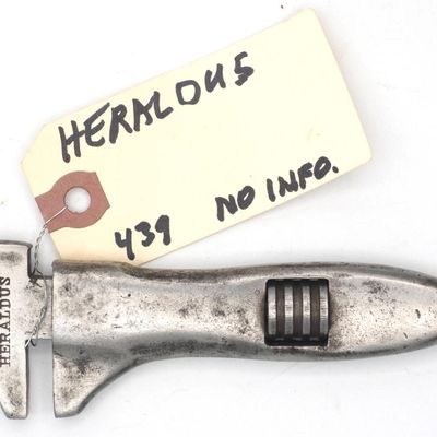 Sale Photo Thumbnail #439: 4.5''L "Heraldus" bicycle wrench