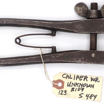 Sale Photo Thumbnail #123: 9.25''L Caliper-type nut wrench