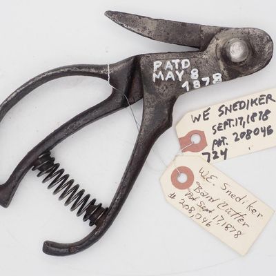Sale Photo Thumbnail #723: 7.75''L W.E. Snediker band cutter