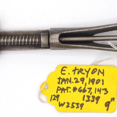 Sale Photo Thumbnail #129: 8.75''L E. Tryon
