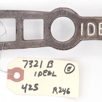 Sale Photo Thumbnail #425: 8.5''L "Ideal 7321A (E with circle)"