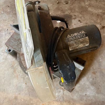 Sale Photo Thumbnail #24: Delta model 36-220 Type II 10-inch compound miter saw.