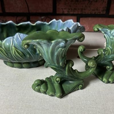Sale Photo Thumbnail #16: 1940s Hull Art Pottery 3pc Set