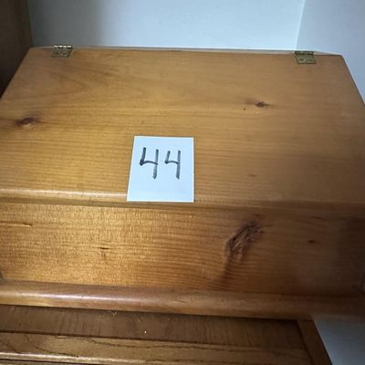 Sale Photo Thumbnail #41: Pine Slant Front Kitchen Breadbox