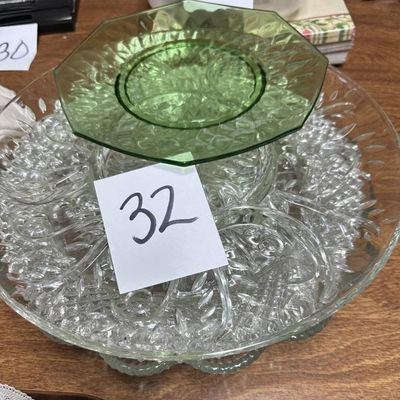 Sale Photo Thumbnail #29: 1930s Depression-era pressed glass tableware lot