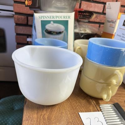 Sale Photo Thumbnail #20: Glasbake Bowl & Stacking Mugs Lot