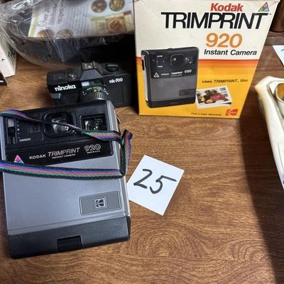 Sale Photo Thumbnail #22: Kodak Trimprint 920 Camera Lot