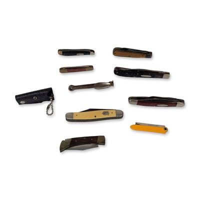 Sale Photo Thumbnail #576: 10pc Vintage Case XX and Camillus Vintage Pocket Knives and Folding Multi-Tools Collection
