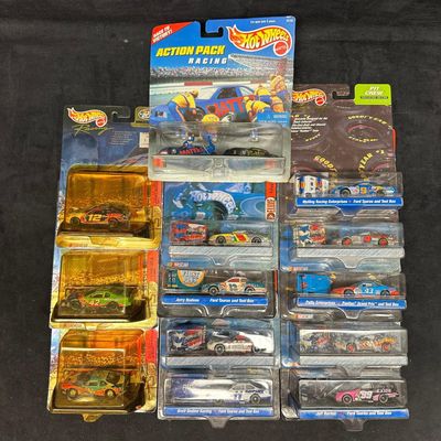 Sale Photo Thumbnail #391: Hot Wheels Racing NASCAR Die-Cast Cars and Haulers Lot of 14
