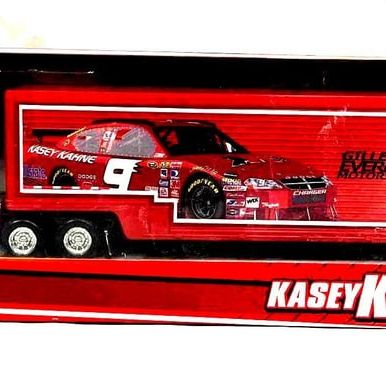 Sale Photo Thumbnail #331: 2008 NASCAR Motorsports Kasey Kahne Winners Circle Red Trailer