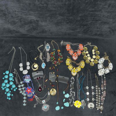 Sale Photo Thumbnail #388: Costume Jewelry Necklace Set Lane Bryant Mocha Avenue Faux Turquoise Collection Lot of 22 Necklaces