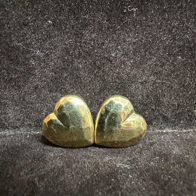 Sale Photo Thumbnail #139: 14K Gold Geometric Design Heart Earrings T83