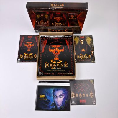 Sale Photo Thumbnail #241: Diablo Battle Chest Blizzard PC Box Set Strategy Guide Manuals Inserts