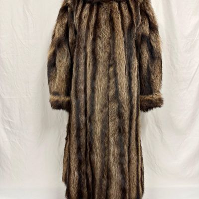 Sale Photo Thumbnail #288: Marmot Fur Coat Full Length FC8H Natural Brown Tan Striping Type