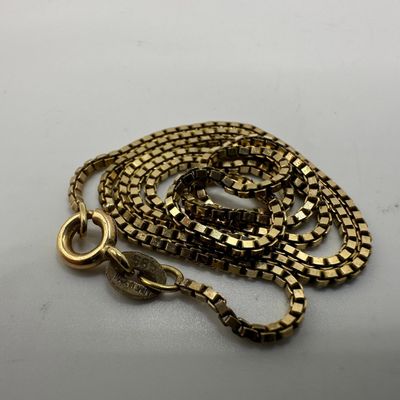 Italy 585 14K Gold Box Chain V77