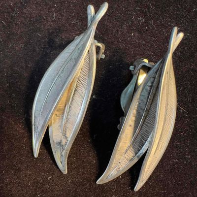 Sale Photo Thumbnail #230: Sterling Silver Dual Leaf Clip On Paddle Back Earrings A59