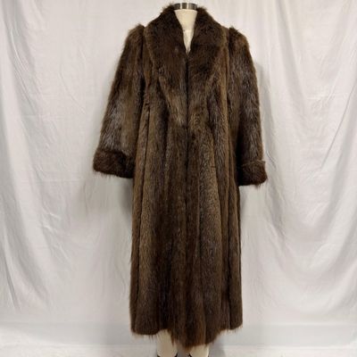 Sale Photo Thumbnail #316: Fisher Fur Coat Full Length FC5E