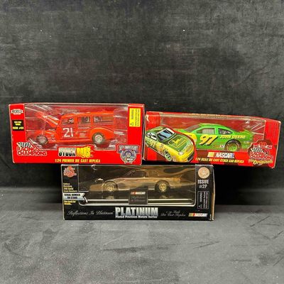 Sale Photo Thumbnail #357: Racing Champions NASCAR 1:24 Scale Die Cast Stock Car Set Three Replica Citgo John Deere