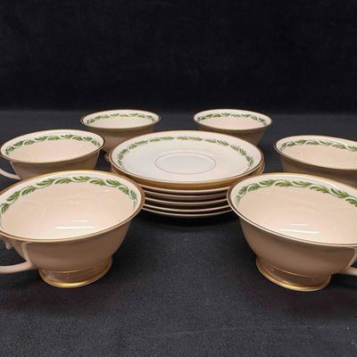 12pc Vintage Franciscan Arcadia Green Plumes Footed Teacup and Saucers