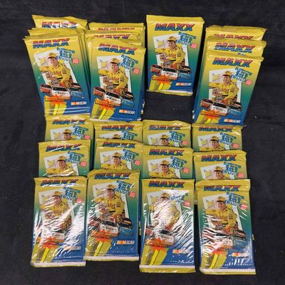 Sale Photo Thumbnail #260: NASCAR Maxx 31 Thirty One 10-Packs Trading Cards 1996 Series One