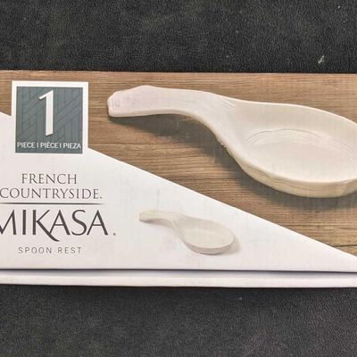 Sale Photo Thumbnail #120: Mikasa French Countryside Spoon Rest Never Opened