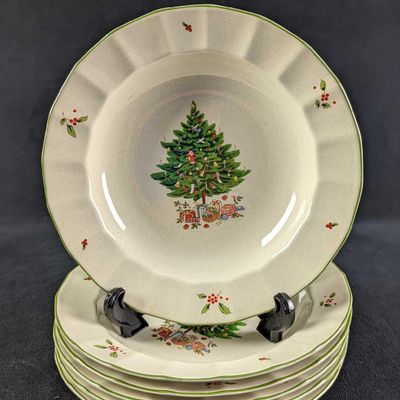 Sale Photo Thumbnail #170: 6 Retired Nova Studios Holiday Season Bowls