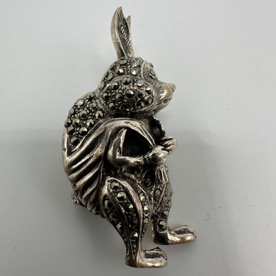 Marcasite Encrusted Silver Rabbit Brooch Pin R2