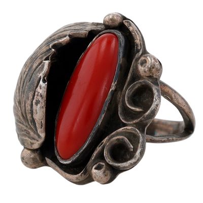 Vintage Navajo Sterling Coral Ring Sz 5.5