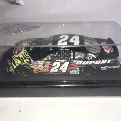 Sale Photo Thumbnail #382: Jeff Gordon #24 Hot Hues Winners Circle in package