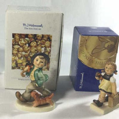 Sale Photo Thumbnail #188: Hummel Figurines in org boxes: 2059 Merry Wishes &