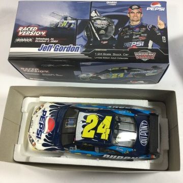 Sale Photo Thumbnail #208: Jeff Gordon 2007 Pepsi Fan Design Talladega