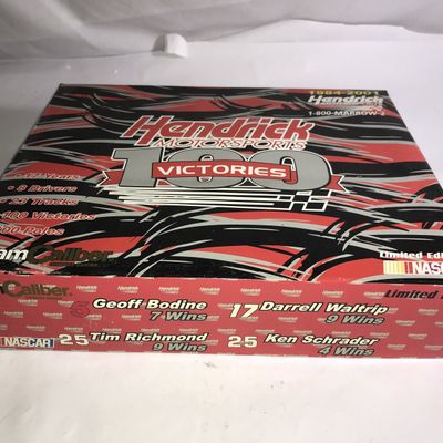 Sale Photo Thumbnail #308: 2001 Team Caliber 100 Victories Die-Cast & Drivers