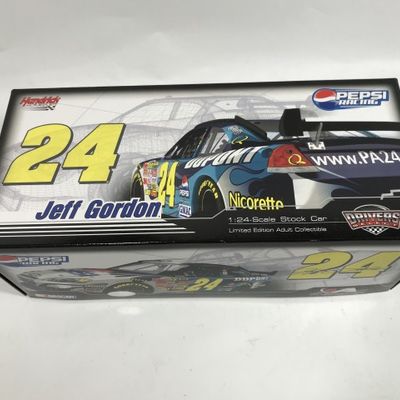 Sale Photo Thumbnail #201: Jeff Gordon #24 Pepsi Impala SS COT 2007